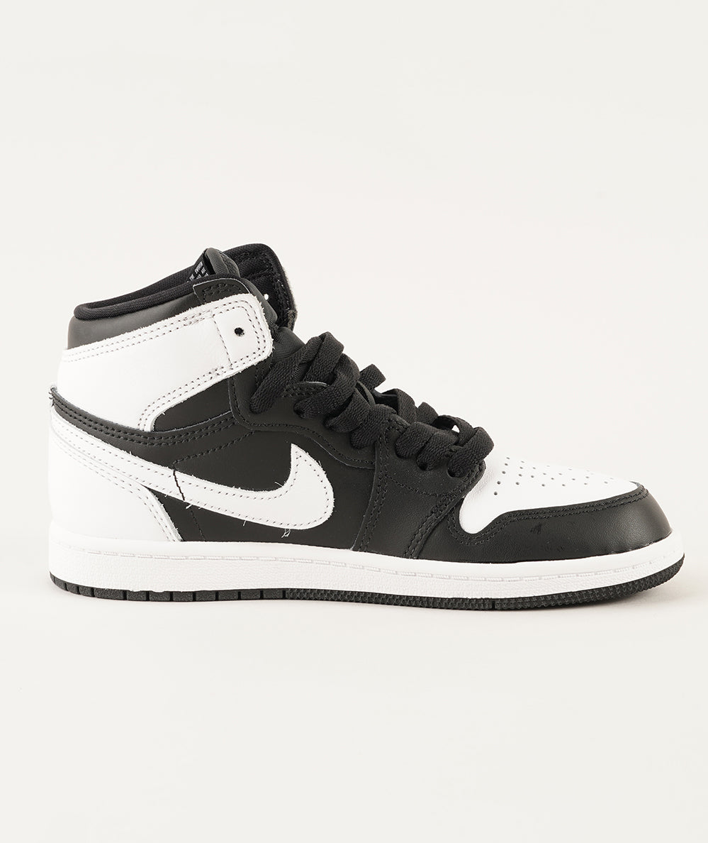 
                  
                    JORDAN JORDAM 1 RETRO HIGH OG
                  
                