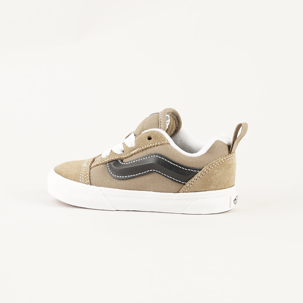 
                  
                    VANS KNU SKOOL
                  
                