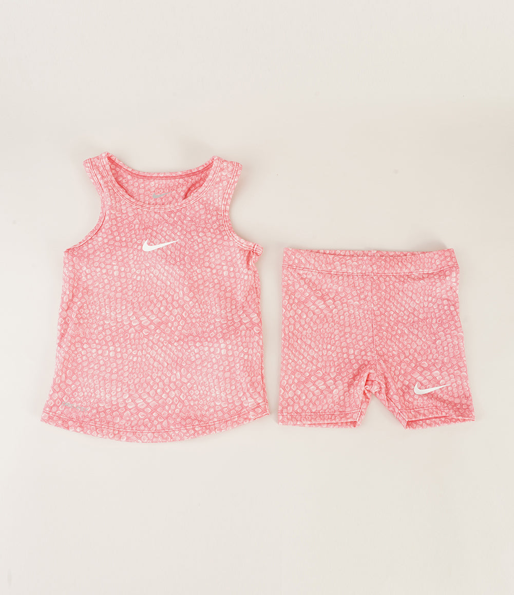 
                  
                    NIKE 2 PIECE SET
                  
                