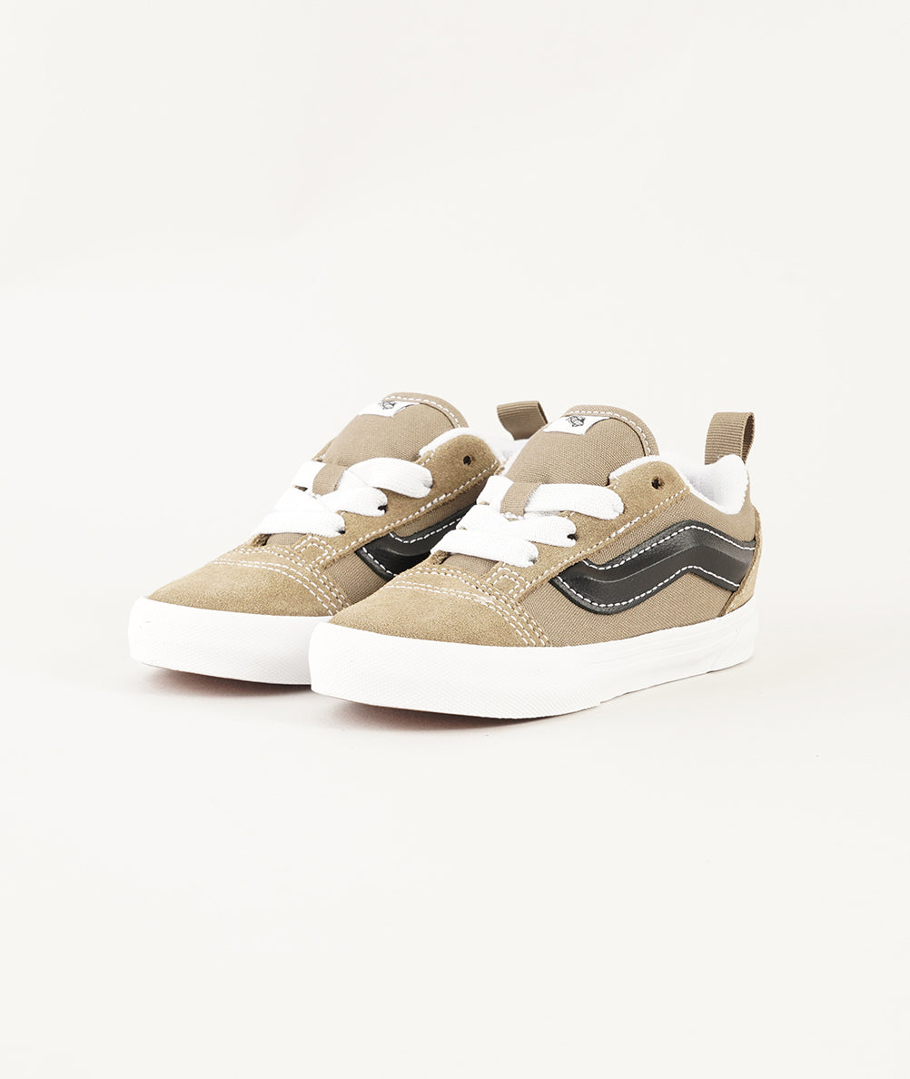 
                  
                    VANS KNU SKOOL
                  
                
