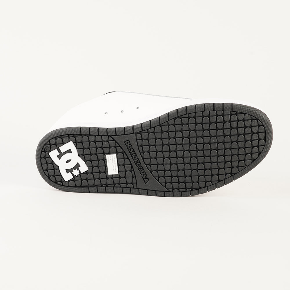 
                  
                    DCSHOECOUSA COURT GRAFFIK
                  
                