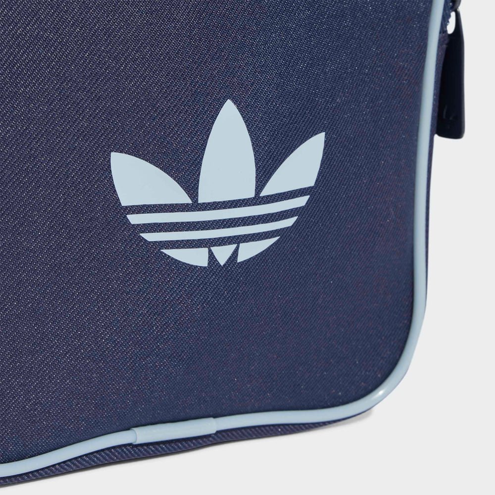 
                  
                    ADIDAS BORSELLO
                  
                