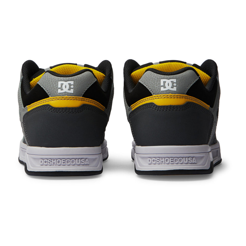 
                  
                    DCSHOECOUSA COURT GRAFFIK
                  
                