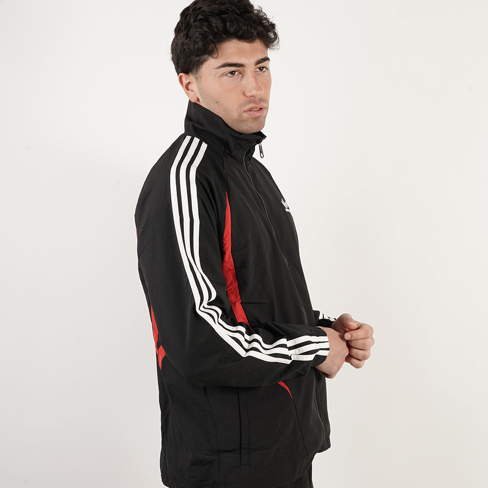 
                  
                    ADIDAS ARCHIEVE TT
                  
                