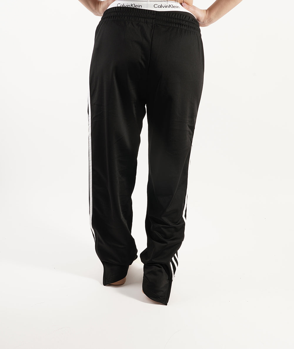 
                  
                    ADIDAS FIREBIRD
                  
                