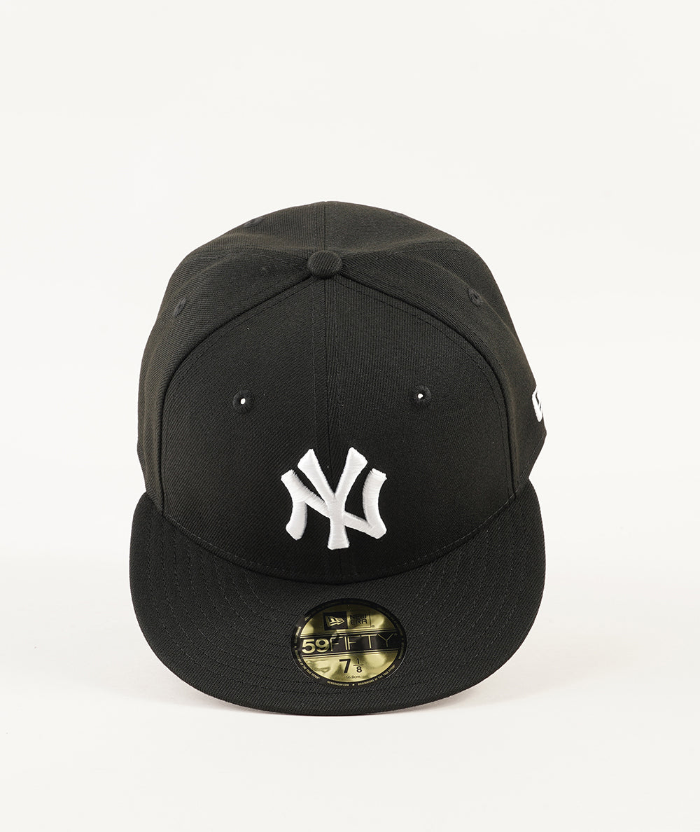
                  
                    NEW ERA MLB BASIC NEYYAN
                  
                