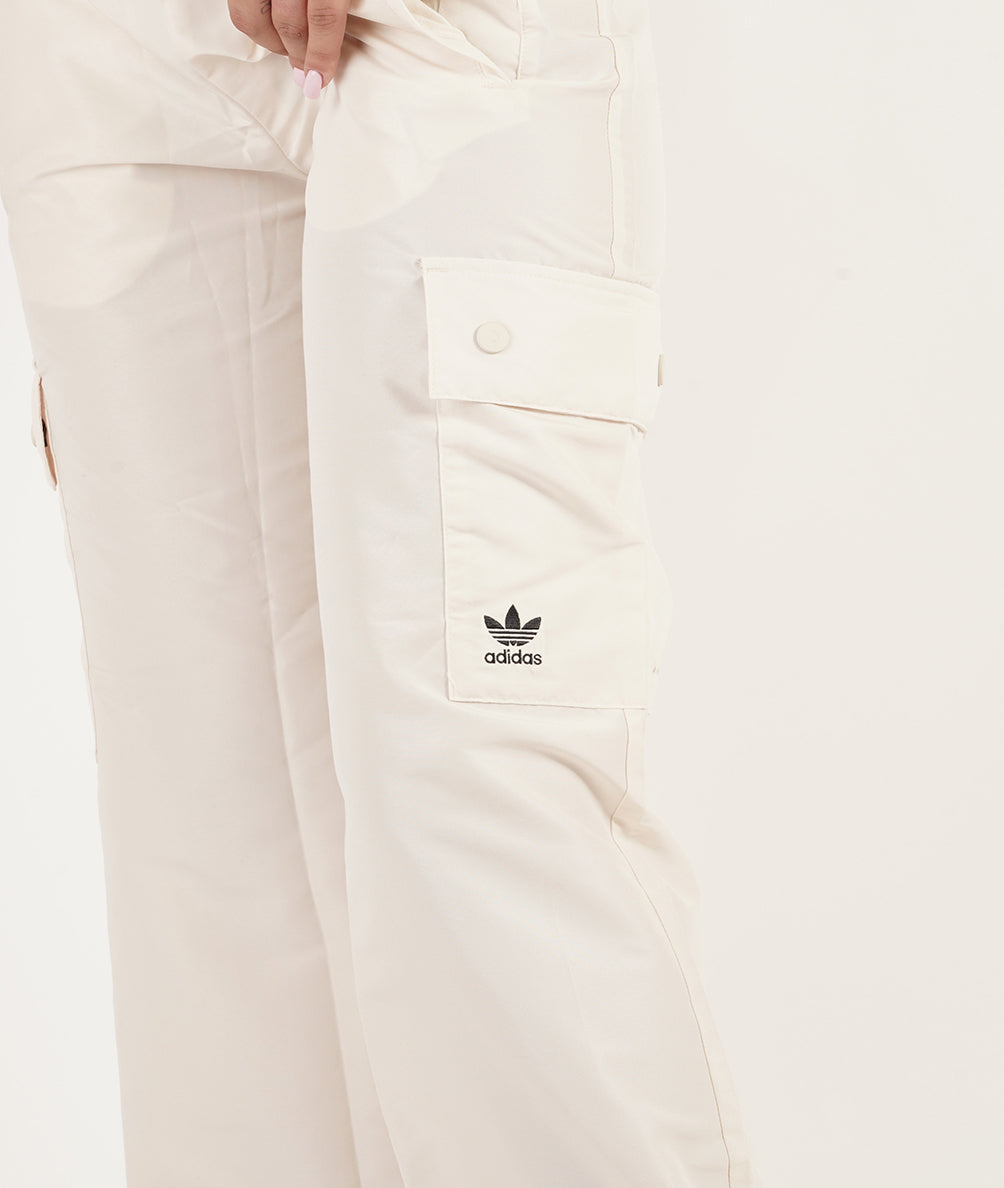 
                  
                    ADIDAS ESS WOVEN CARGO
                  
                