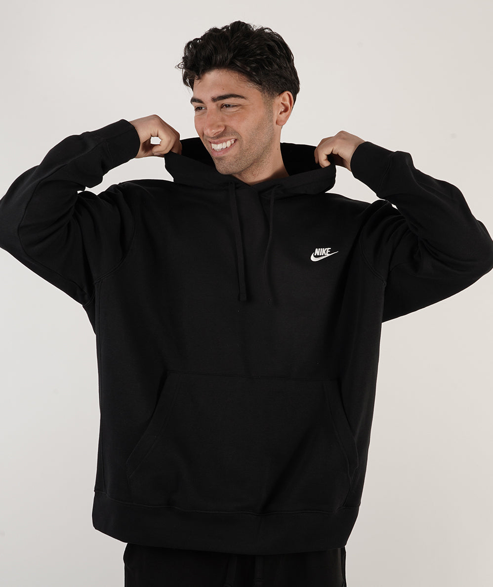 
                  
                    NIKE SPORTWEAR CLUB FLEECE
                  
                