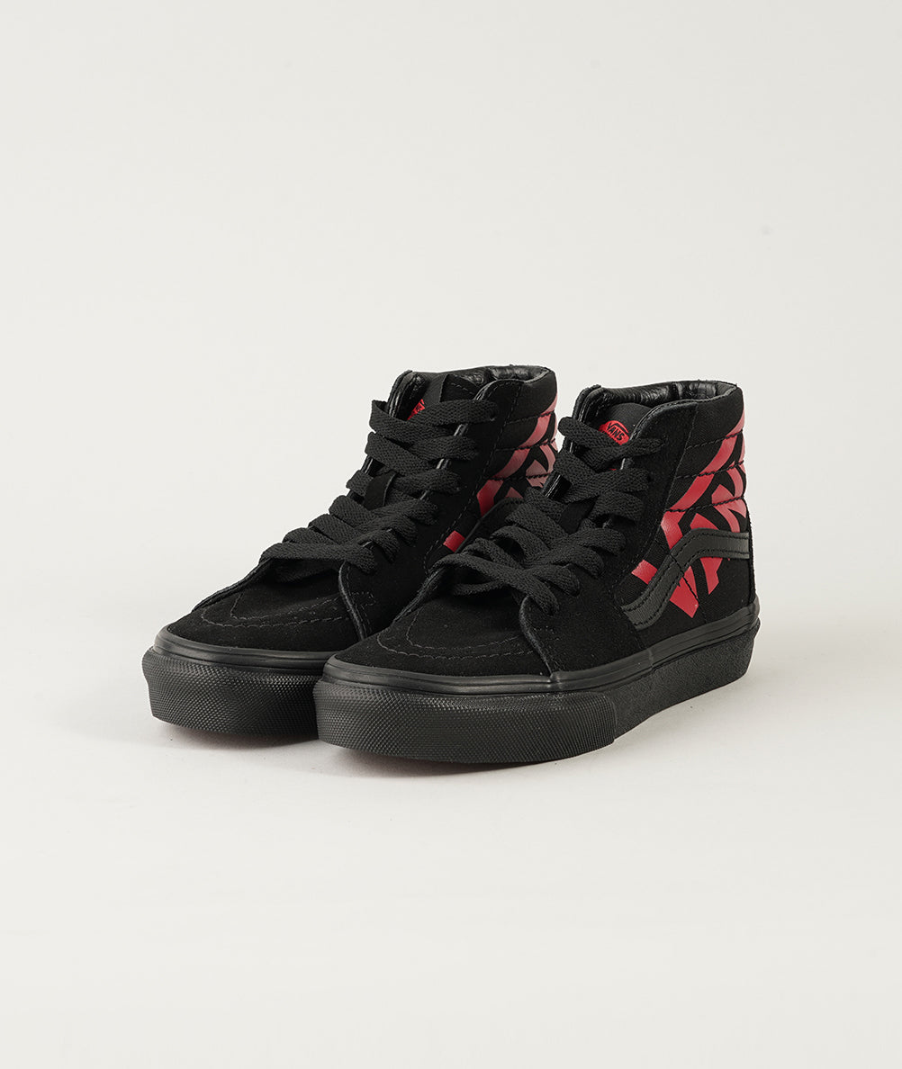 
                  
                    VANS SK8-HI
                  
                