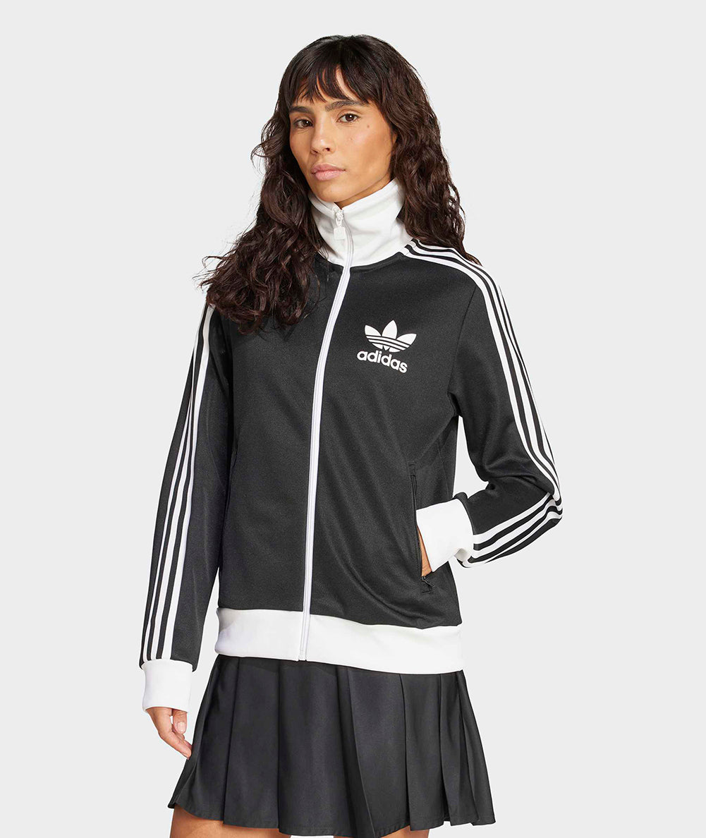 
                  
                    ADIDAS CLASSIC TT
                  
                