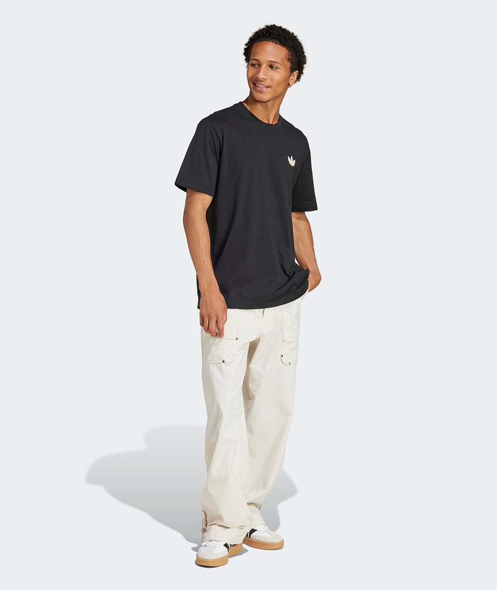 
                  
                    ADIDAS SKELETON SK TEE
                  
                