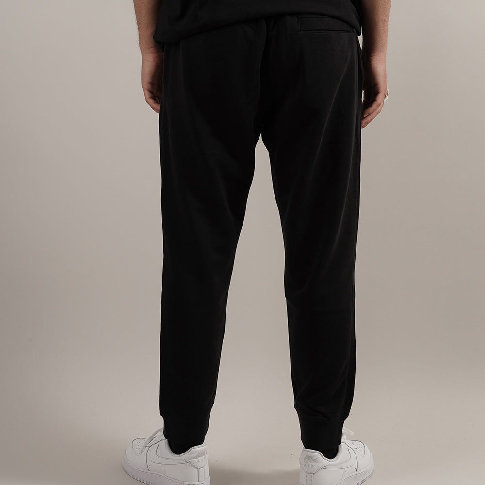 
                  
                    NIKE PANTALONE Sportswear Essential
                  
                
