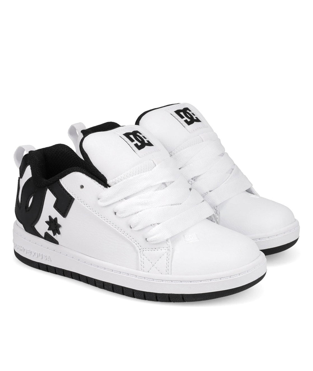 
                  
                    DCSHOECOUSA COURT GRAFFIK
                  
                