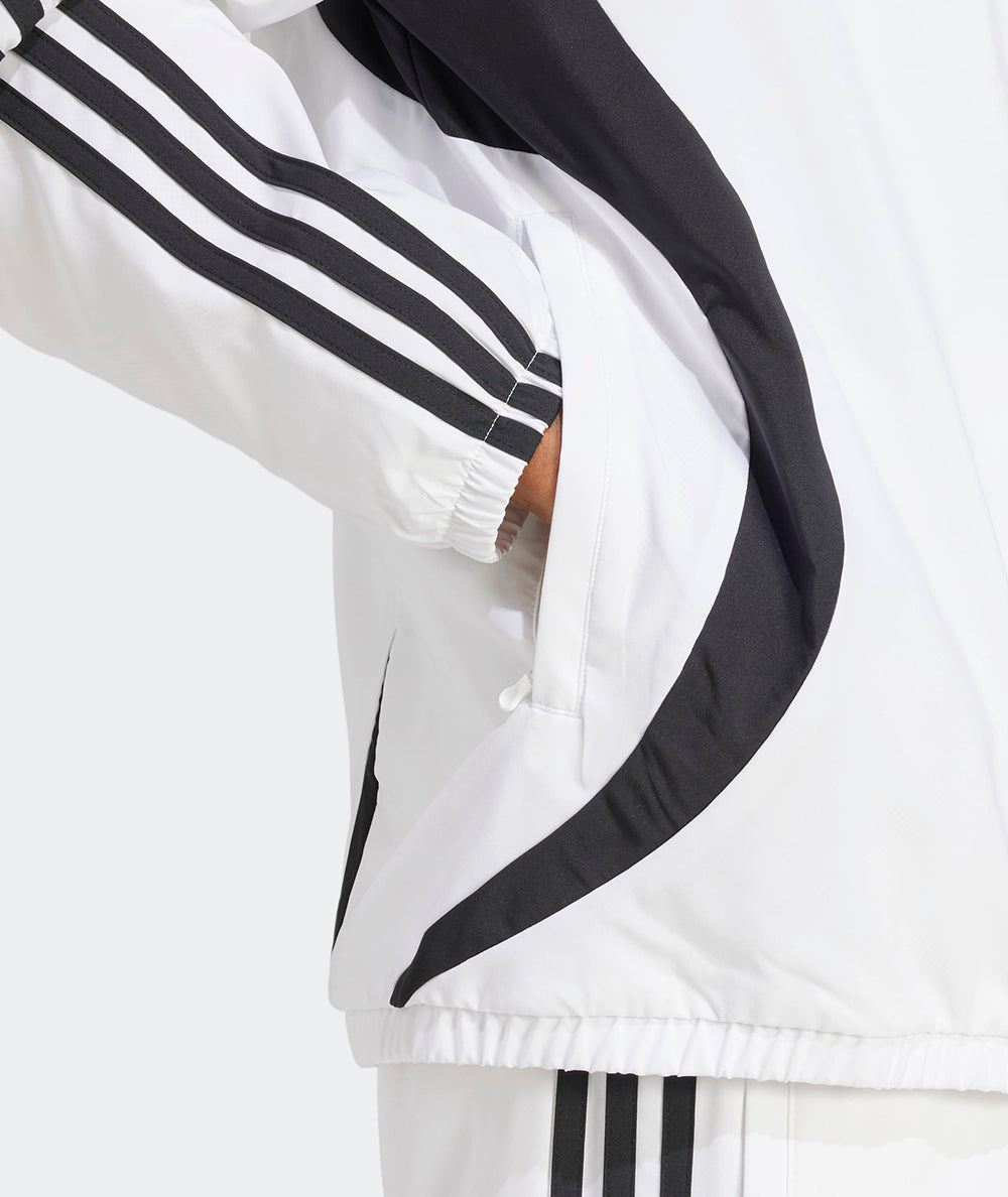 
                  
                    ADIDAS TEAMGEIST TT
                  
                