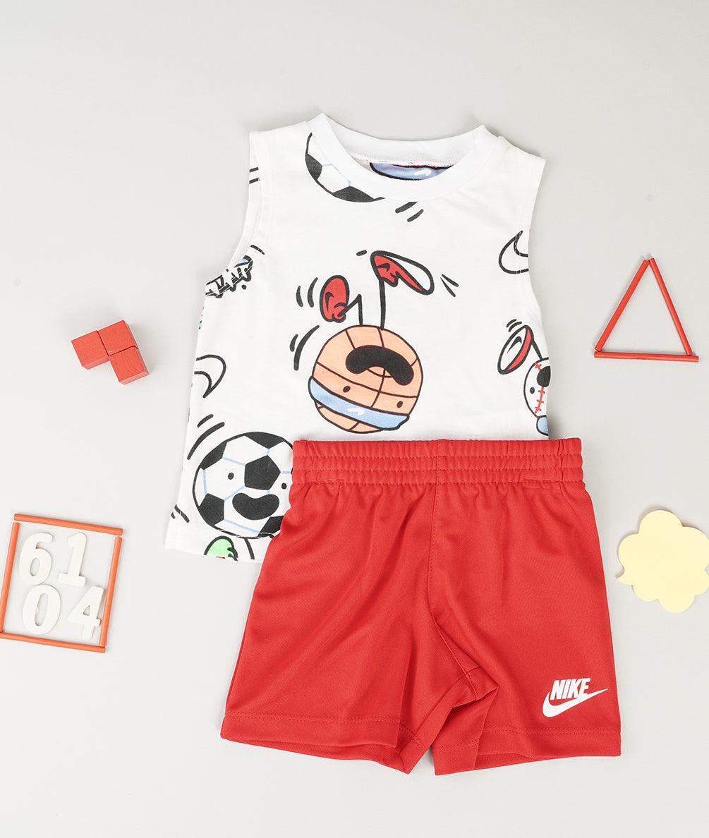 
                  
                    NIKE BIG LOGO
                  
                