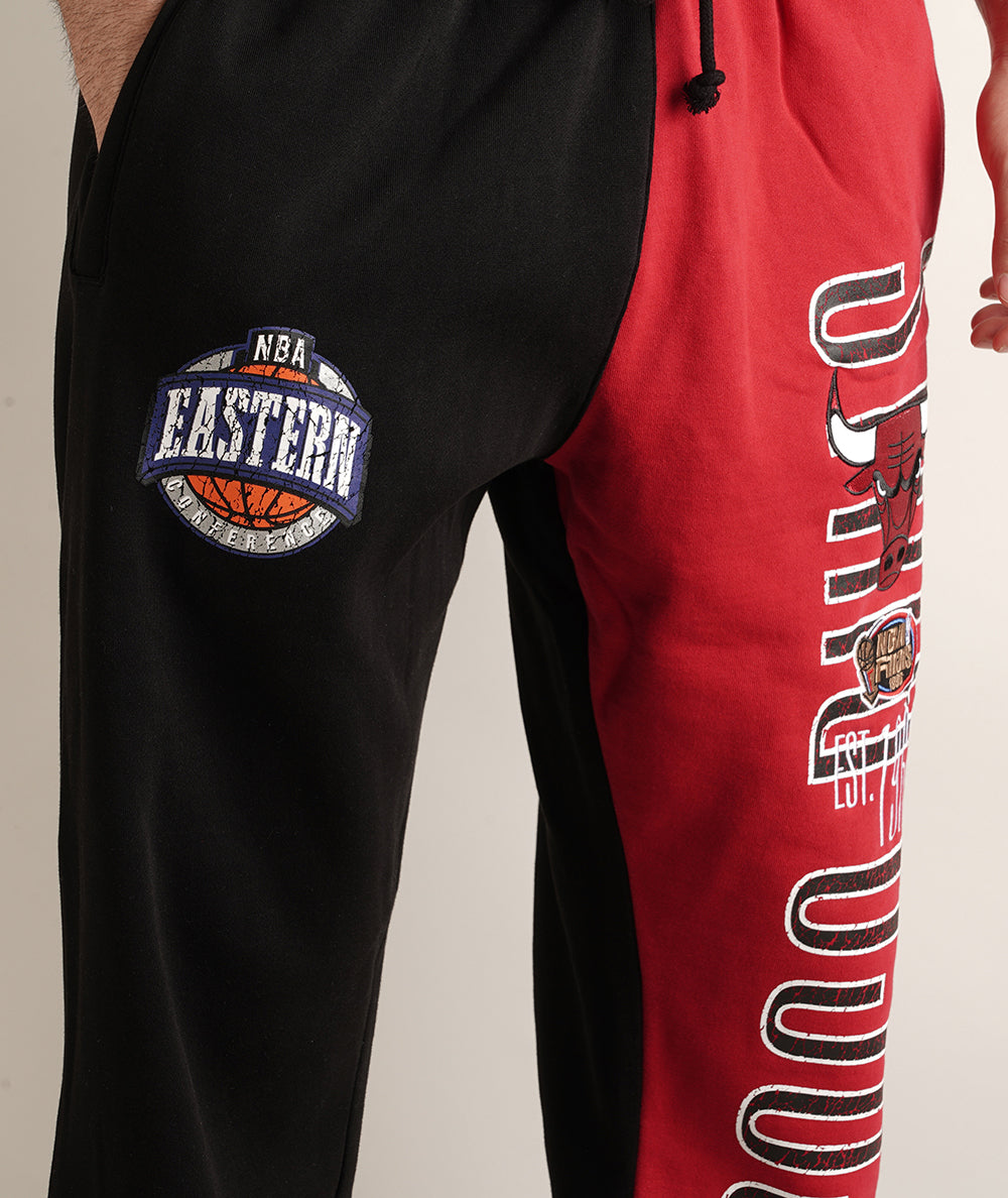 
                  
                    MITCHELL & NESS CHICAGO 23
                  
                