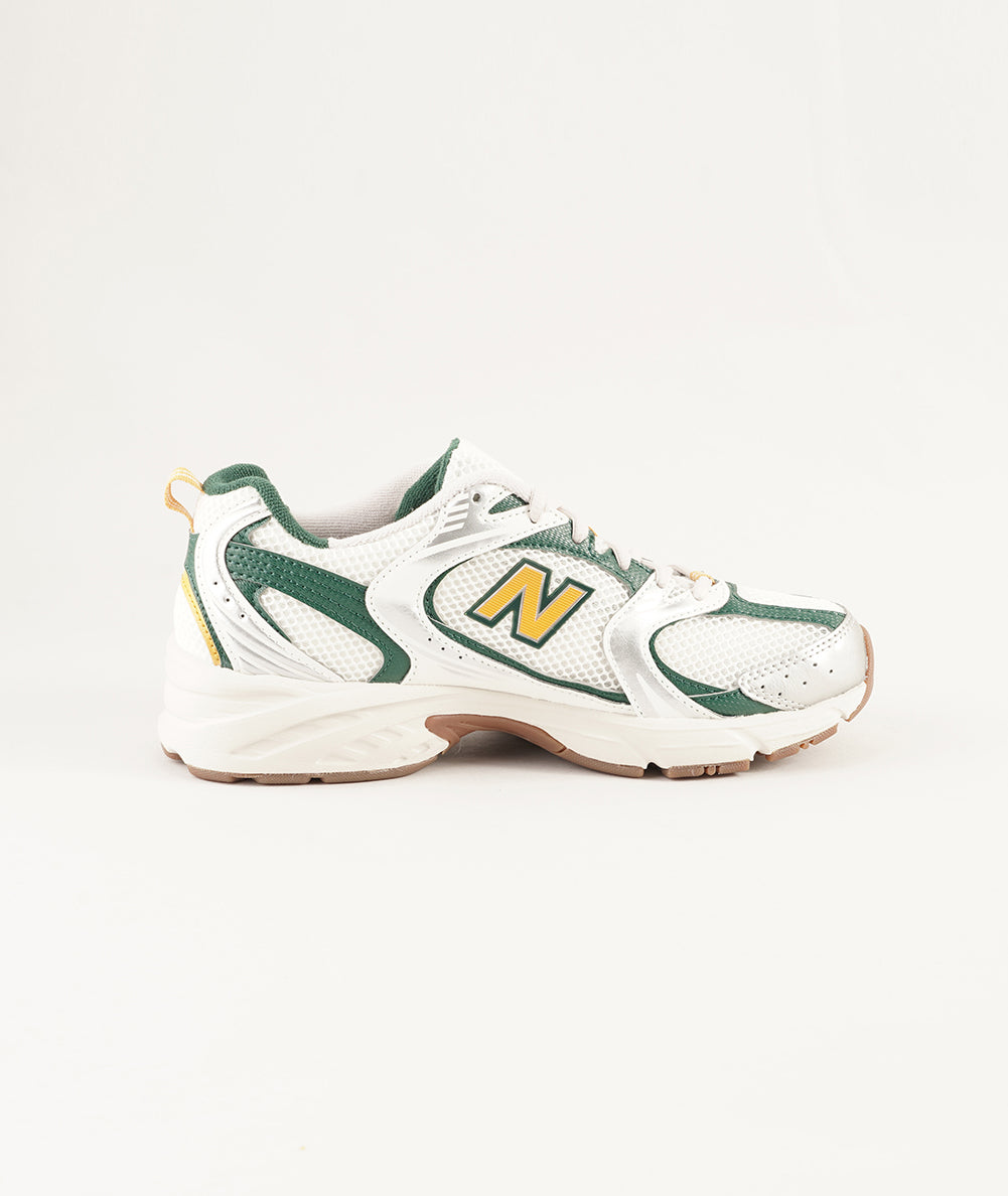 
                  
                    NEW BALANCE 530
                  
                