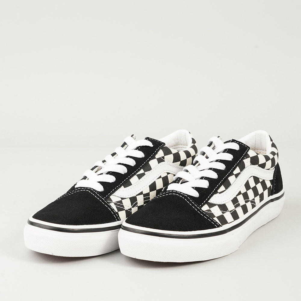
                  
                    VANS OLD SKOOL
                  
                
