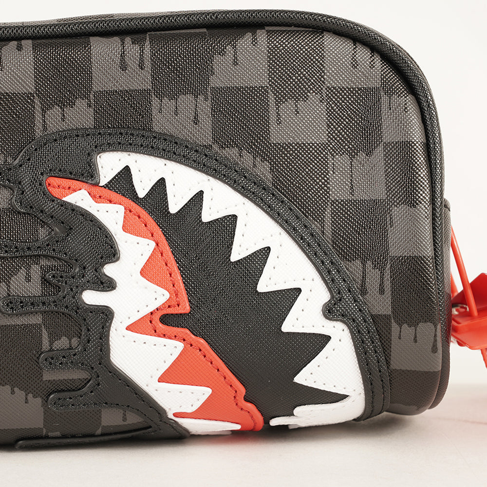 
                  
                    SPRAYGROUND POCHETTE
                  
                