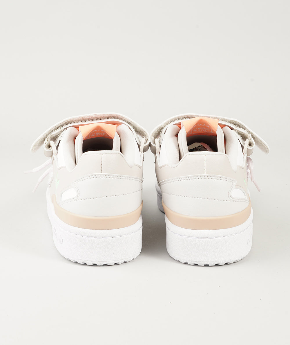 
                  
                    ADIDAS FORUM LOW
                  
                
