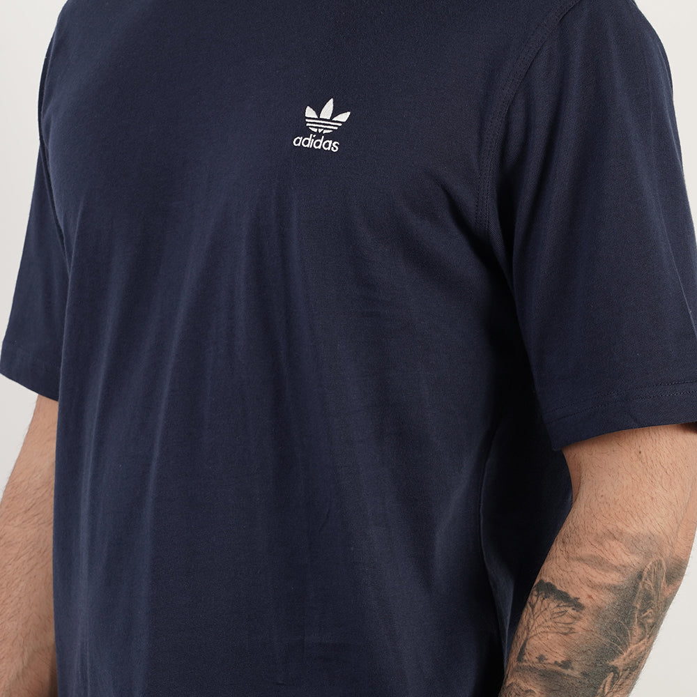 
                  
                    ADIDAS TREFOIL ESS TEE
                  
                