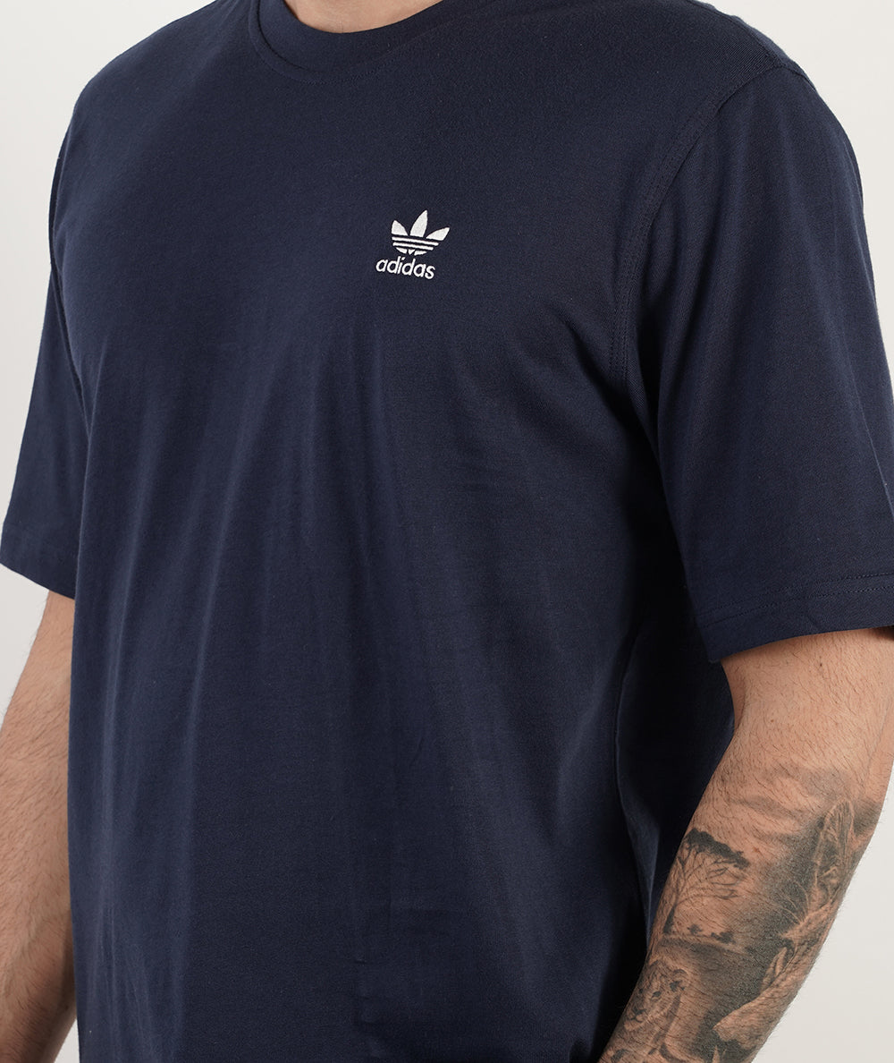 
                  
                    ADIDAS TREFOIL ESS TEE
                  
                