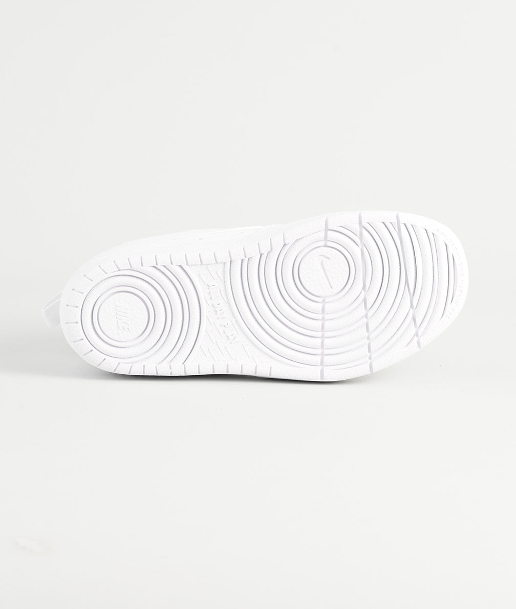 
                  
                    NIKE COURT BOROUGH LOW
                  
                