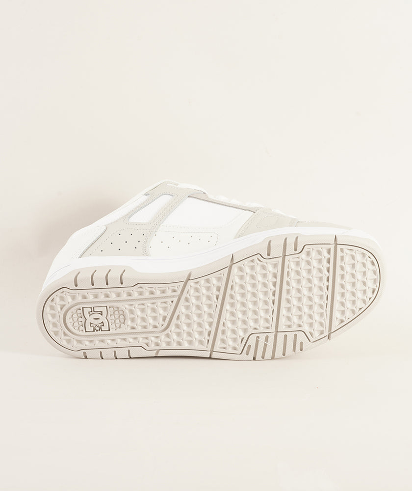 
                  
                    DCSHOECOUSA COURT GRAFFIK
                  
                